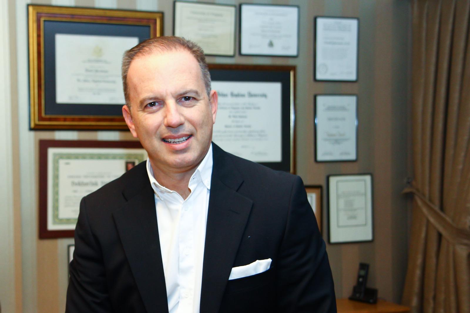 Dr. Ümit Yazman